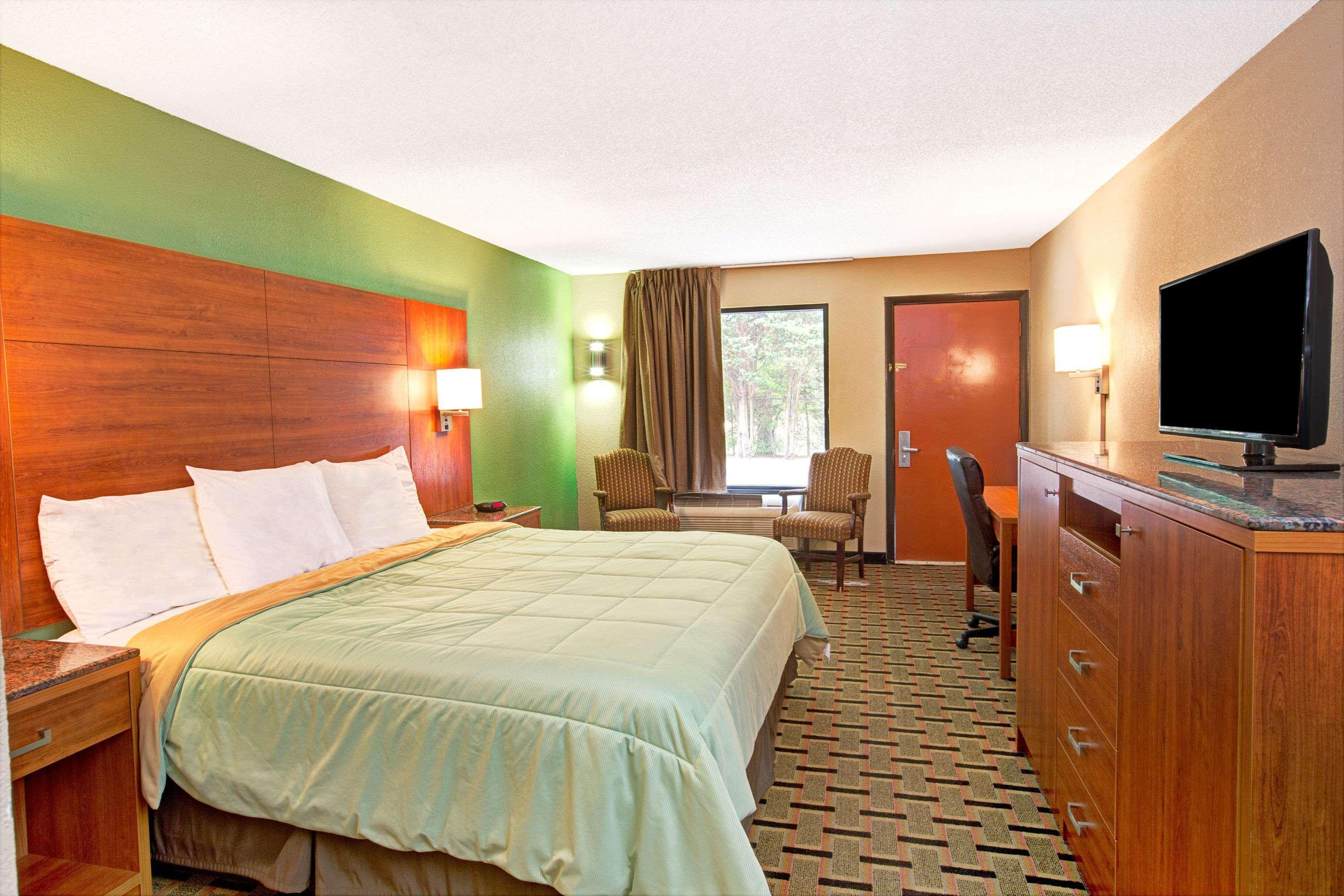Days Inn Conover/Hickory Екстер'єр фото